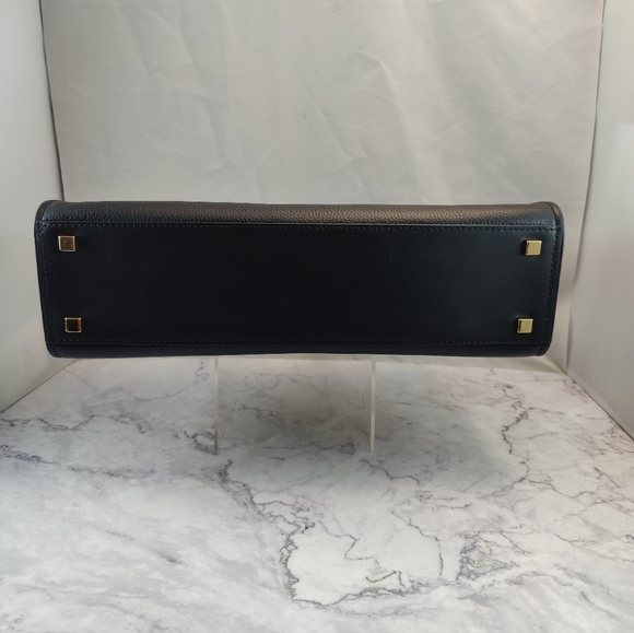 Michael Kors Scarlett Medium East/West Satchel Black Leather Gold HW - Picture 6 of 10